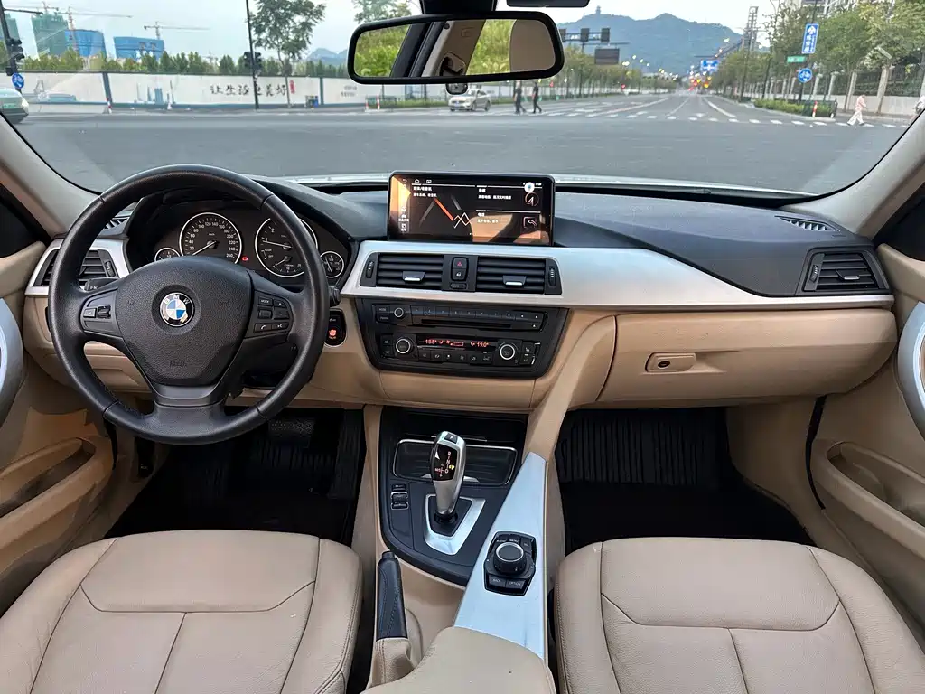 BMW 3 Series — миниатюра 9