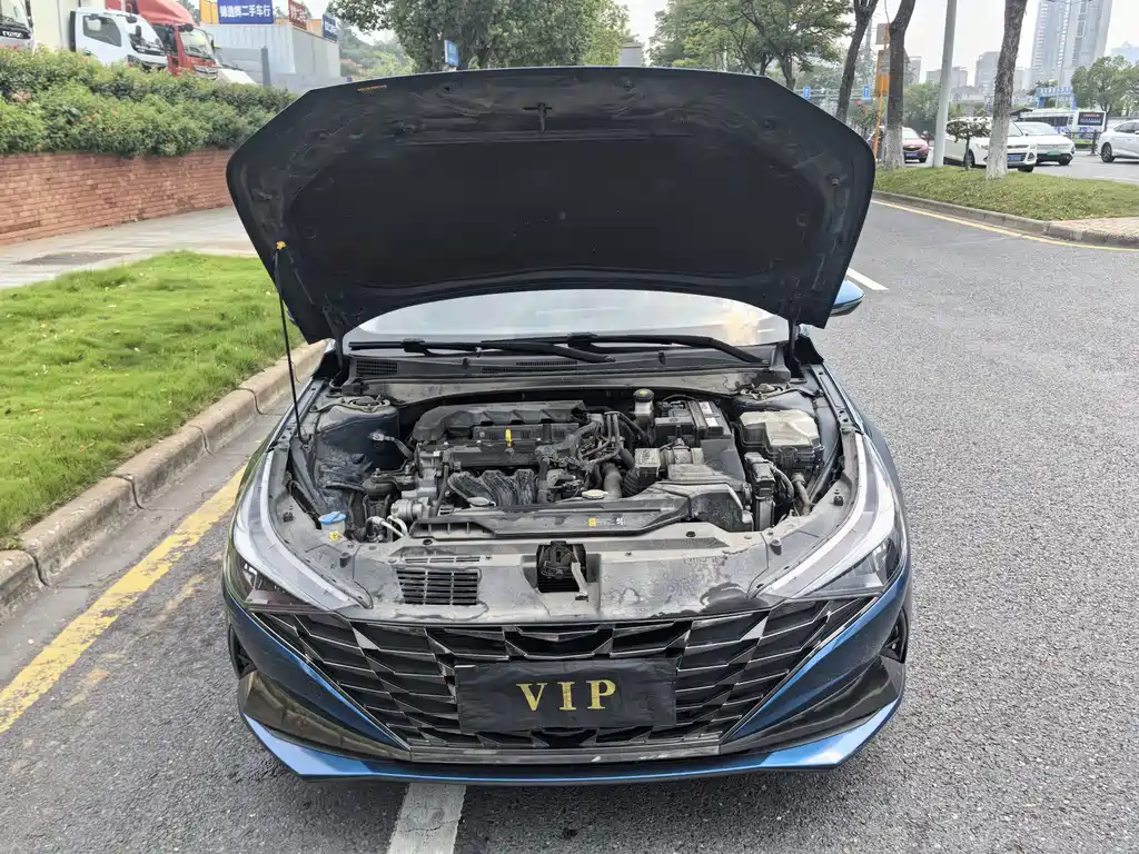 Hyundai Elantra — миниатюра 14