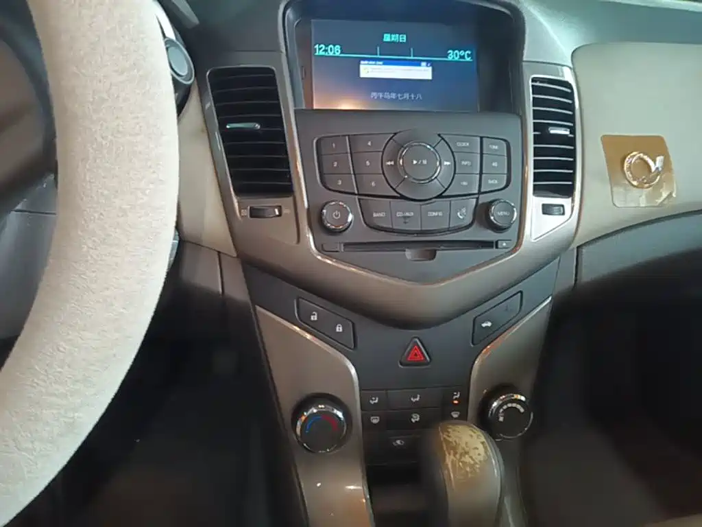 Chevrolet Cruze — миниатюра 13