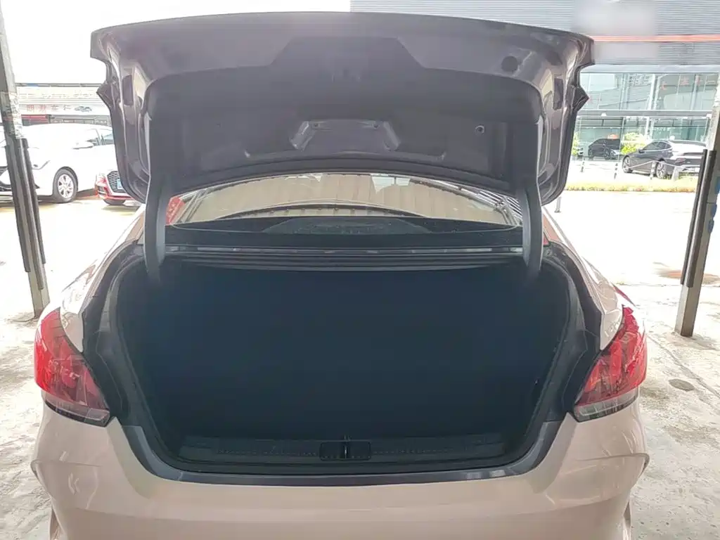 MG MG5 — миниатюра 19