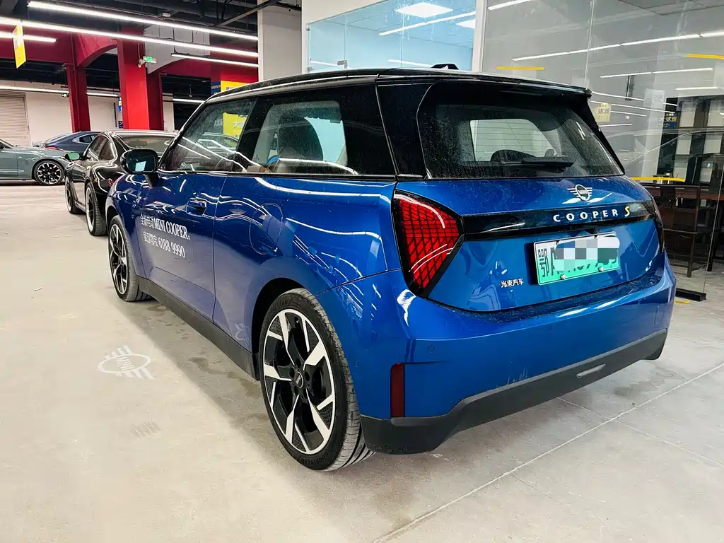 MINI MINI COOPER EV — миниатюра 5