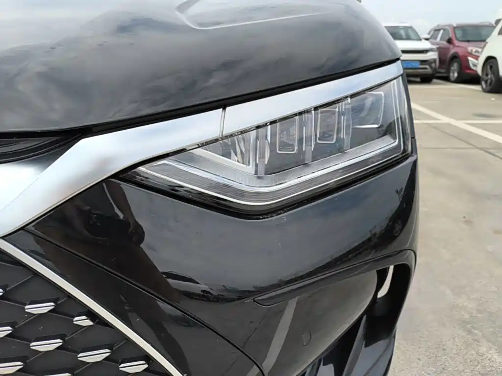 BYD Han — миниатюра 24