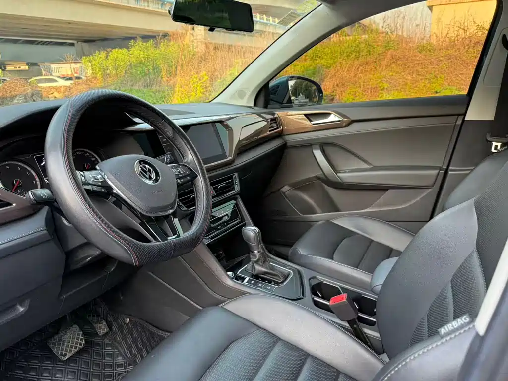 Volkswagen Tharu — миниатюра 8