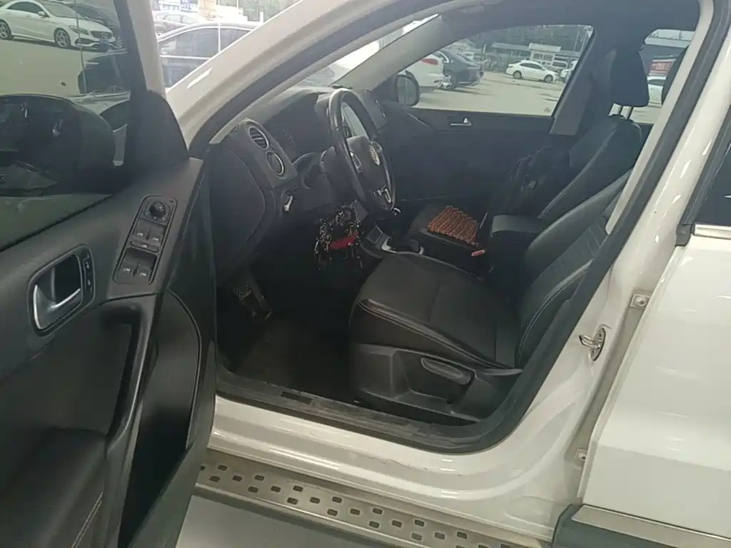 Volkswagen Tiguan — миниатюра 15