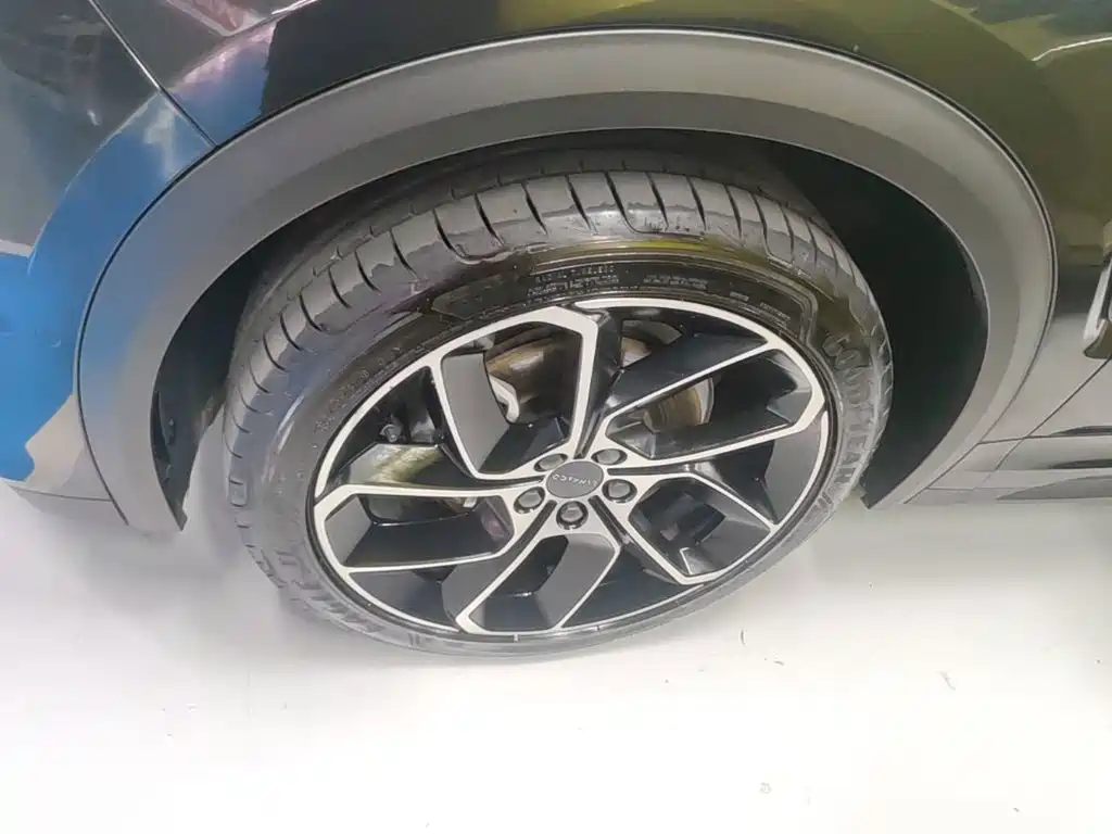 Lynk & Co 05 — миниатюра 23
