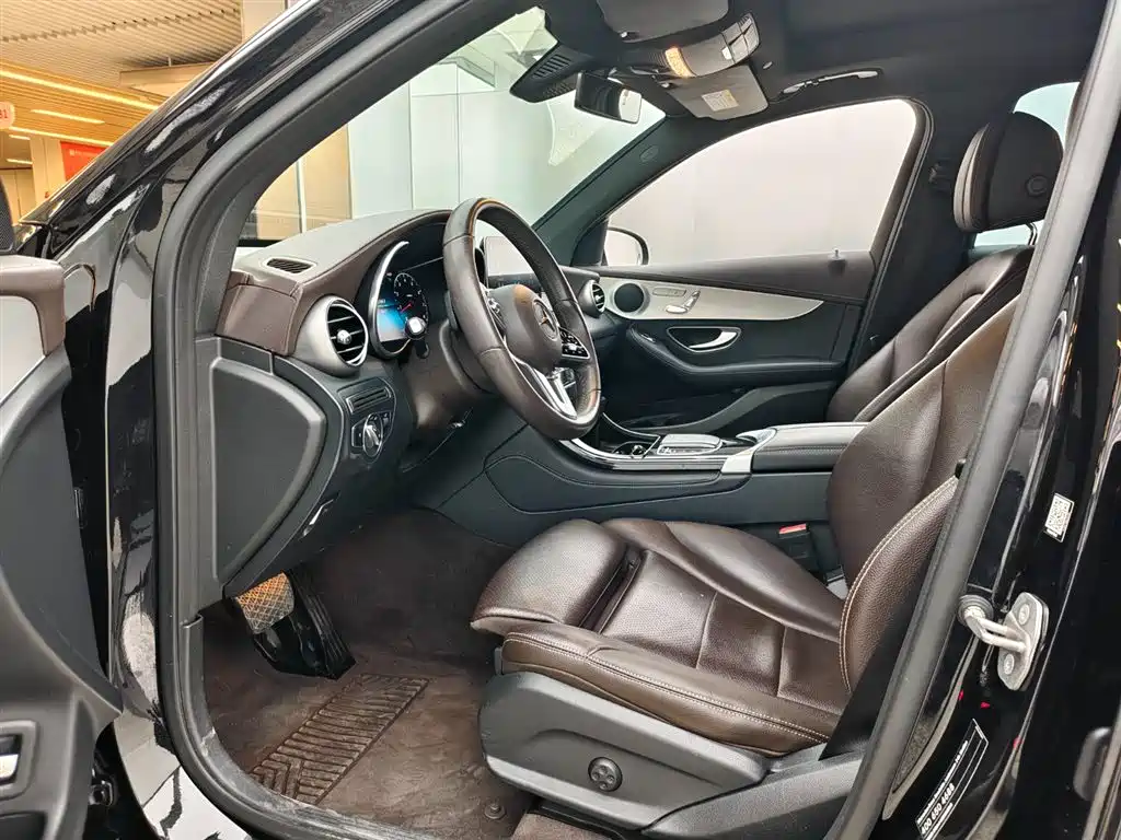 Mercedes-Benz GLC 2021 GLC 260 L 4MATIC