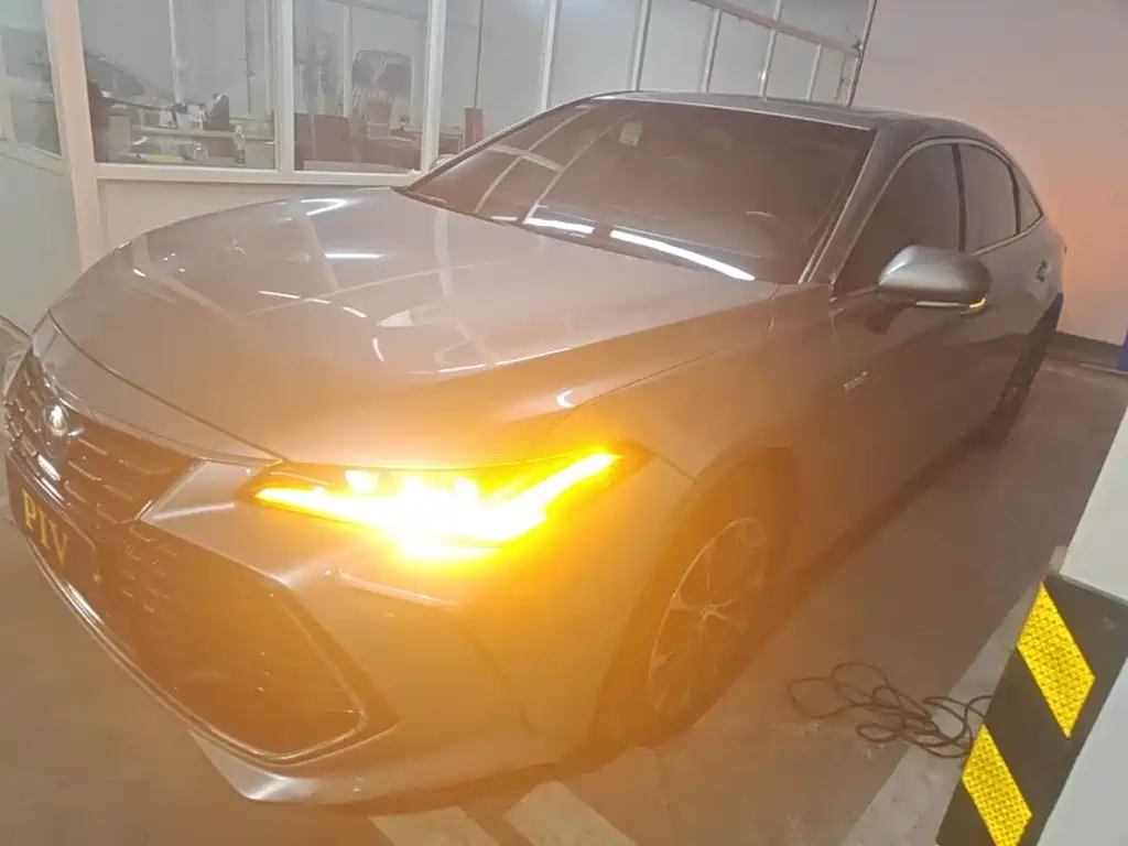 Toyota Avalon — миниатюра 2