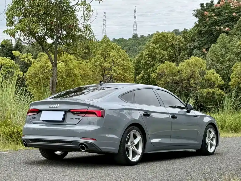 Audi A5 (Import) — миниатюра 9