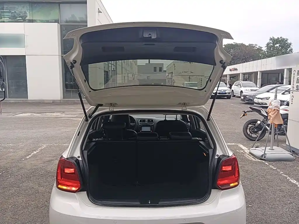 Volkswagen Polo — миниатюра 19