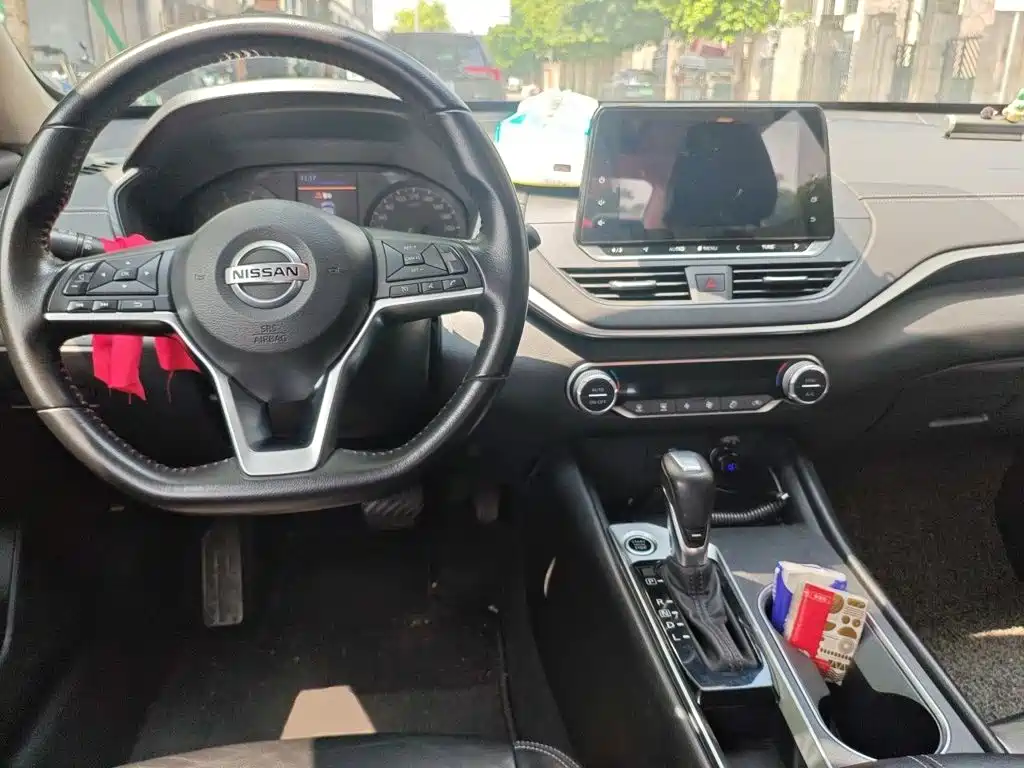 Nissan Teana — миниатюра 5