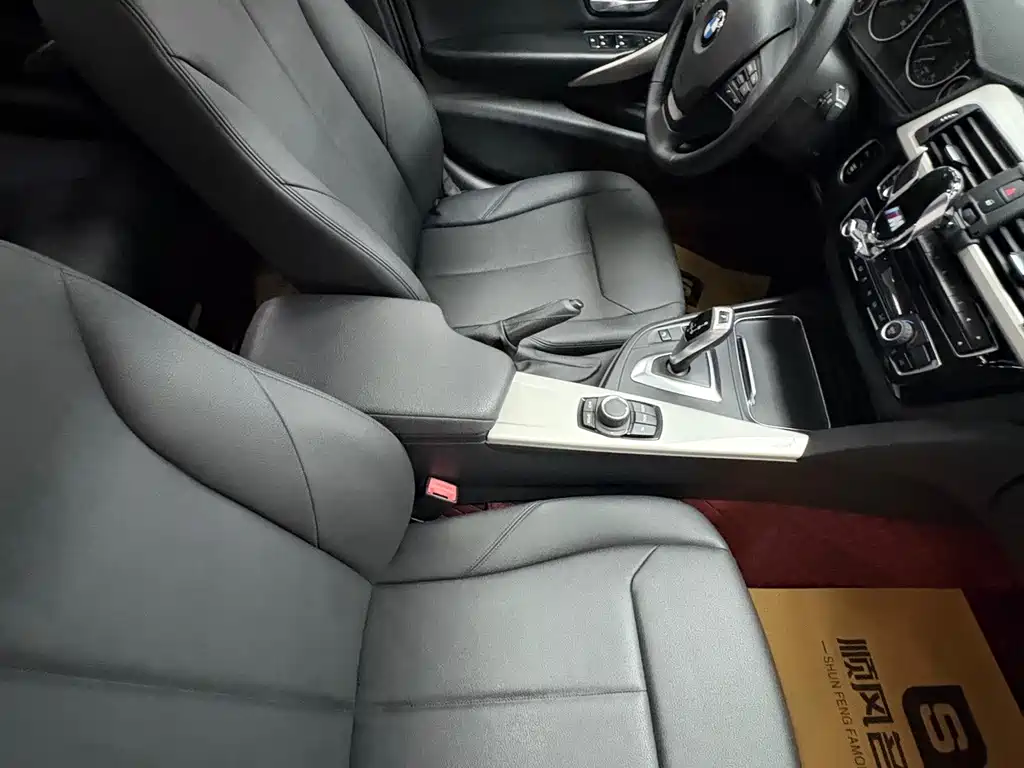 BMW 3 Series — миниатюра 7