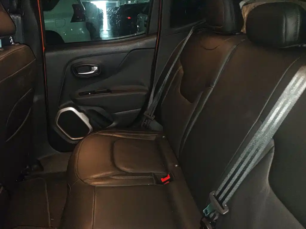 Jeep Renegade — миниатюра 13