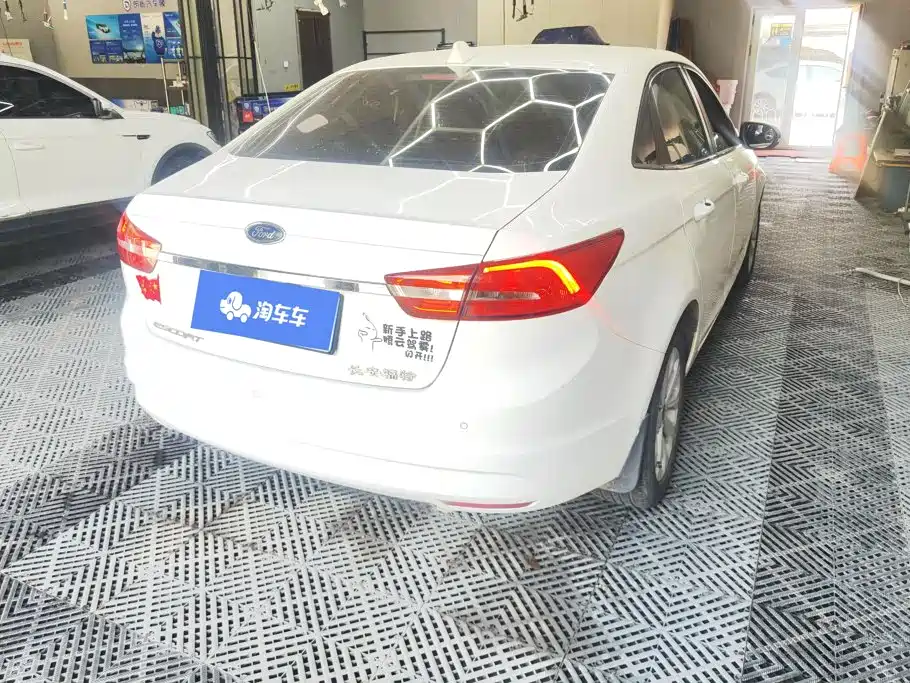 Ford Escort — миниатюра 3