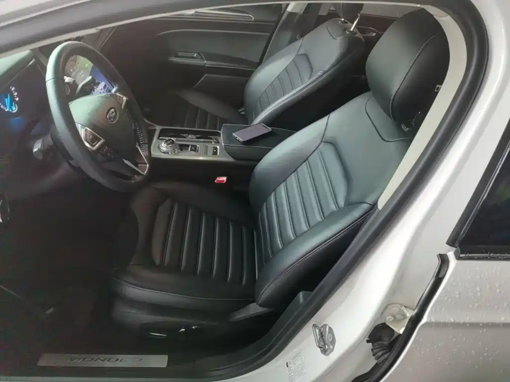 Ford Mondeo — миниатюра 15