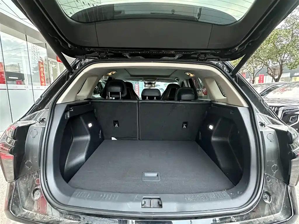 Hongqi Hongqi HS3 — миниатюра 18