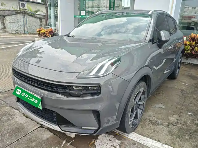 2022 Lynk & Co 06