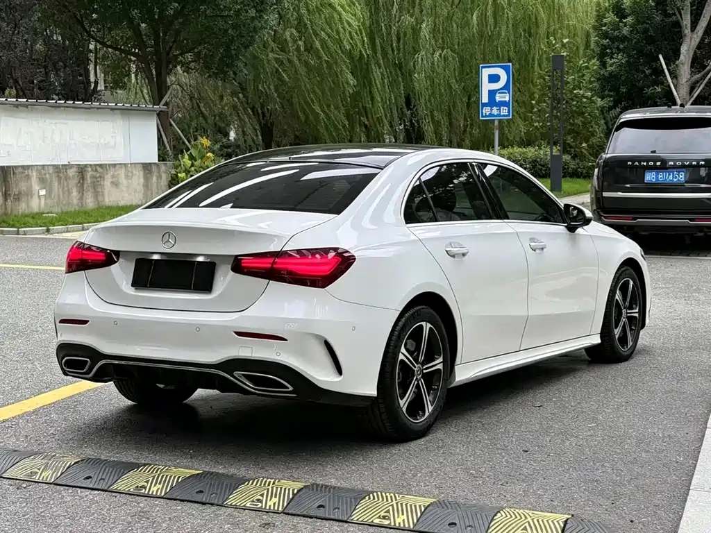 Mercedes-Benz A-Class — миниатюра 10
