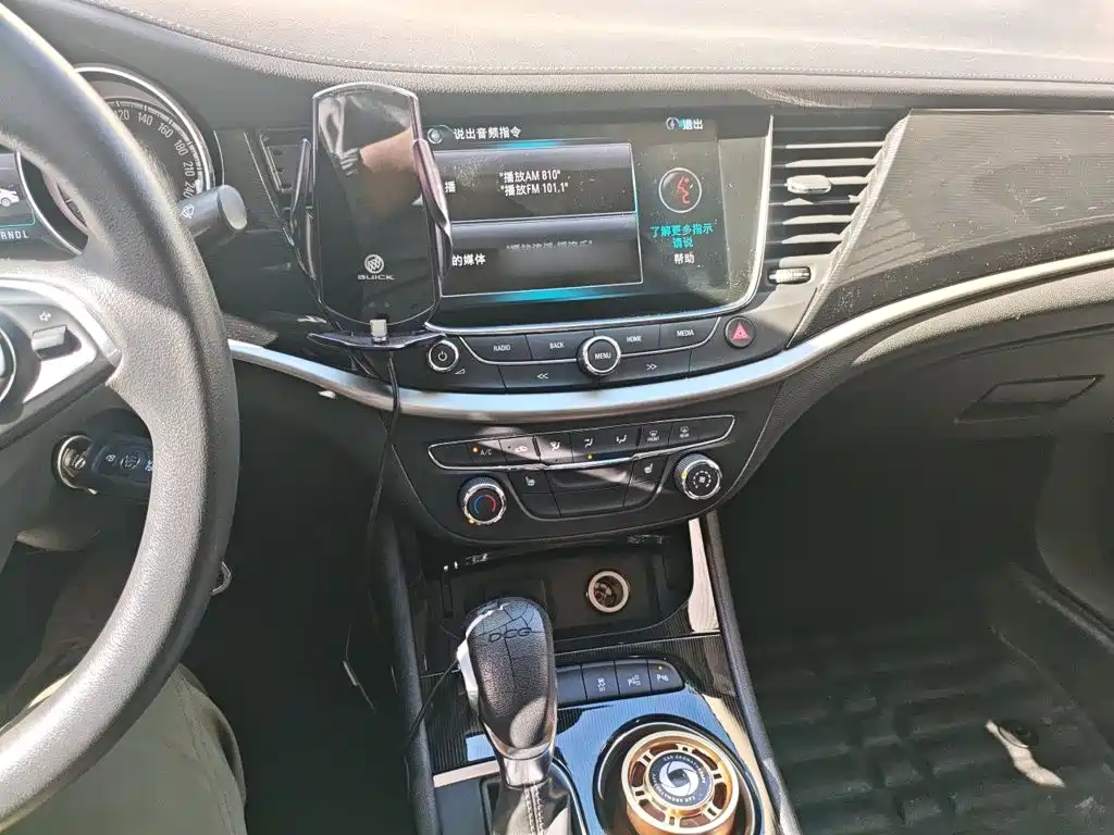 Buick Verano — миниатюра 6