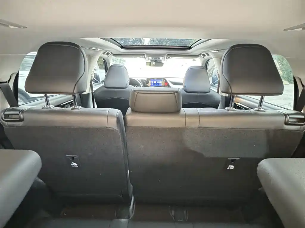 Toyota Highlander — миниатюра 19