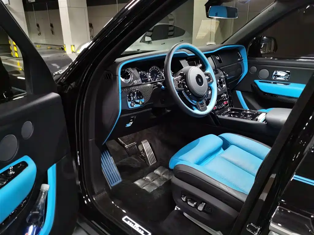 Rolls-Royce Cullinan 2024 Black Badge