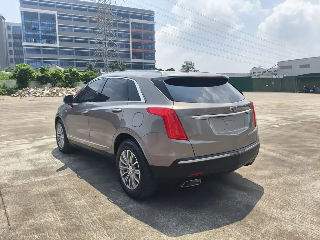 Cadillac XT5 — миниатюра 4