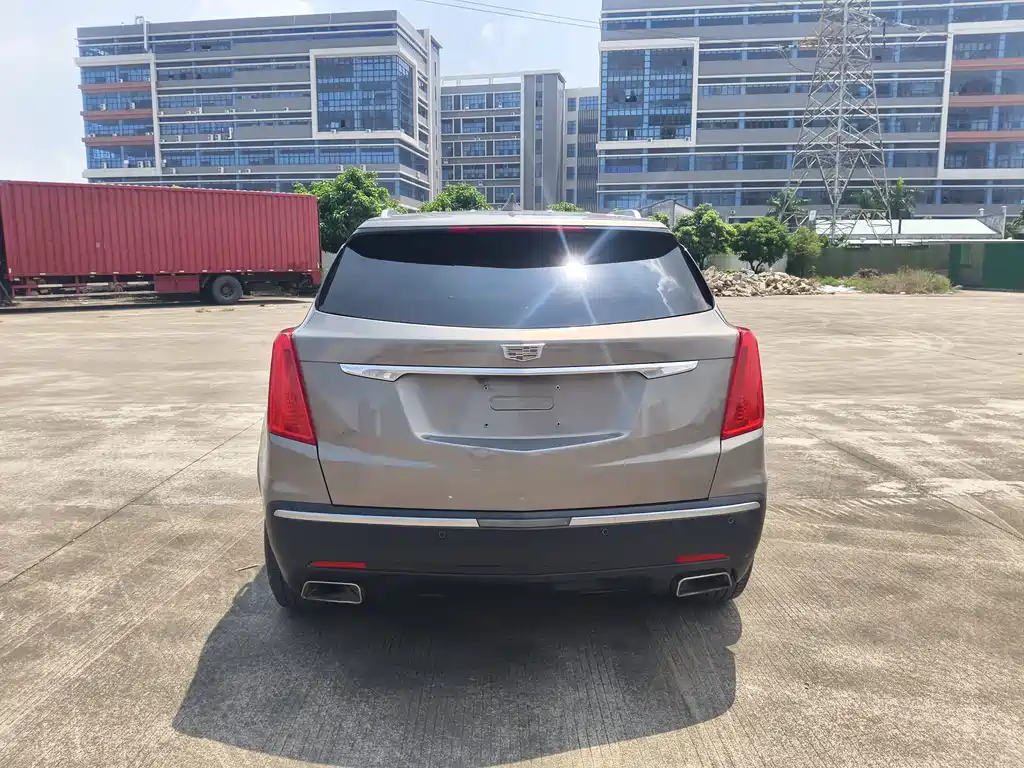 Cadillac XT5 — миниатюра 5