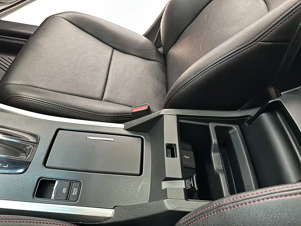 Honda Accord — миниатюра 23