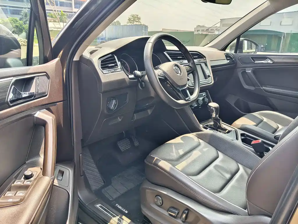 Volkswagen Tiguan L — миниатюра 8