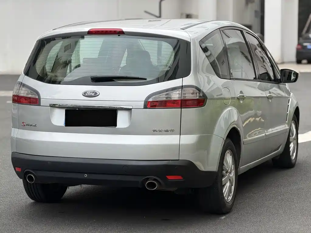 Ford Max — миниатюра 12
