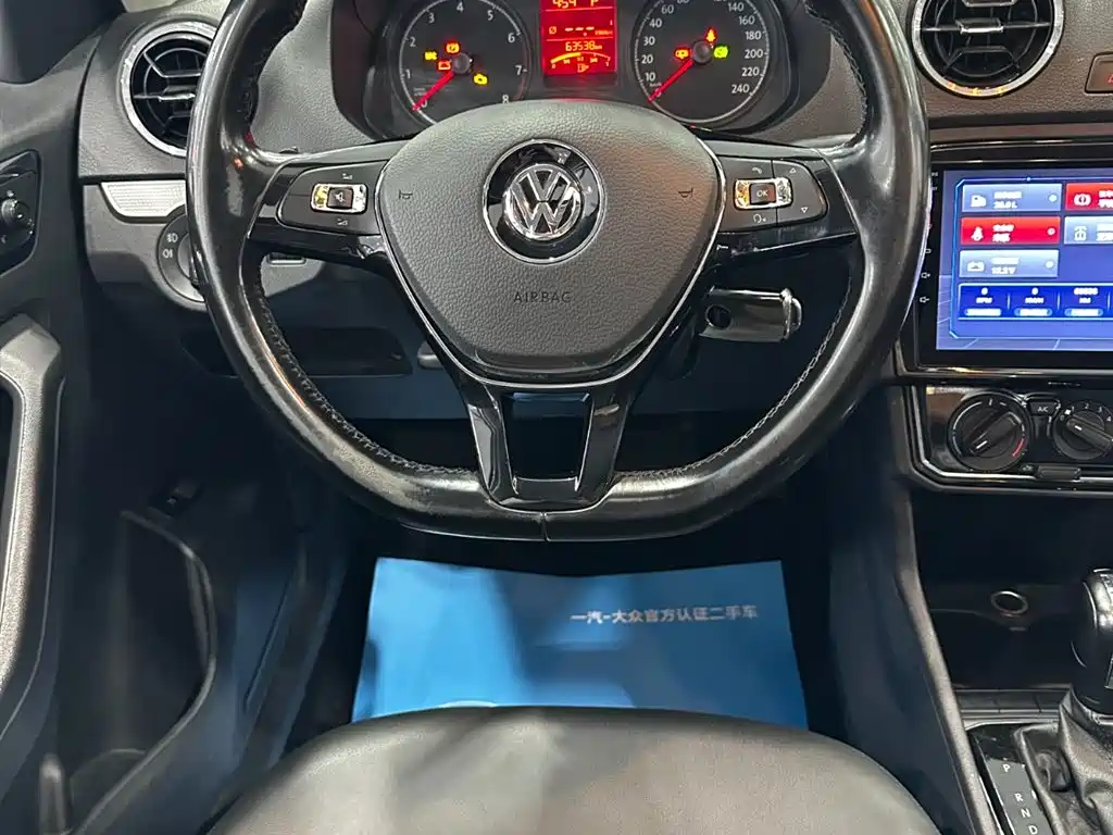 Volkswagen Jetta — миниатюра 19