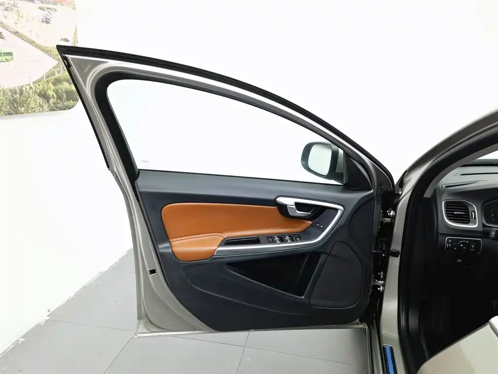 Volvo S60 2016 S60L T5