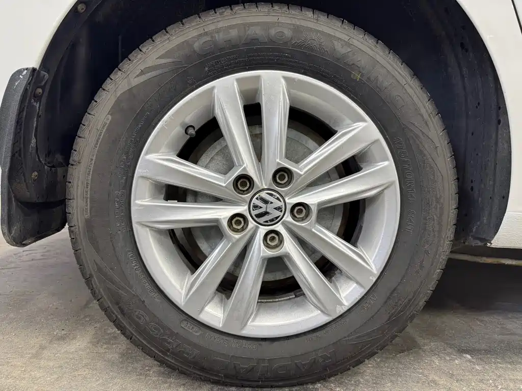 Volkswagen Santana — миниатюра 19