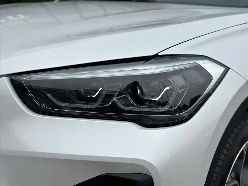 BMW X1 2022 sDrive25Li Lead