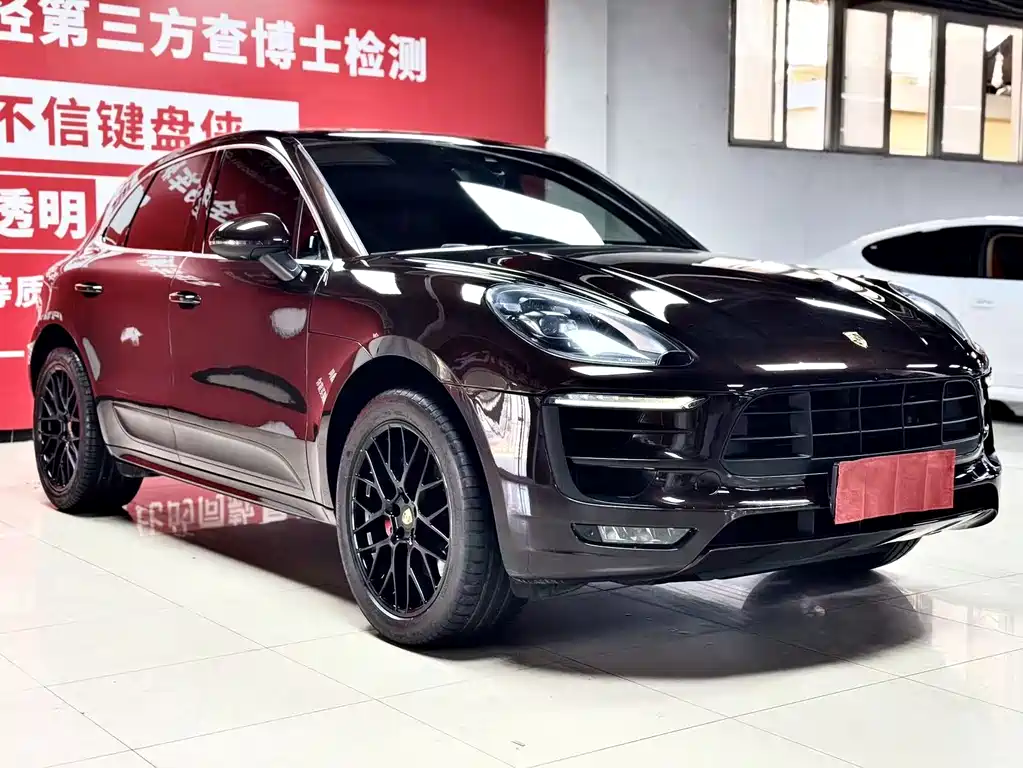 Porsche Macan — миниатюра 3