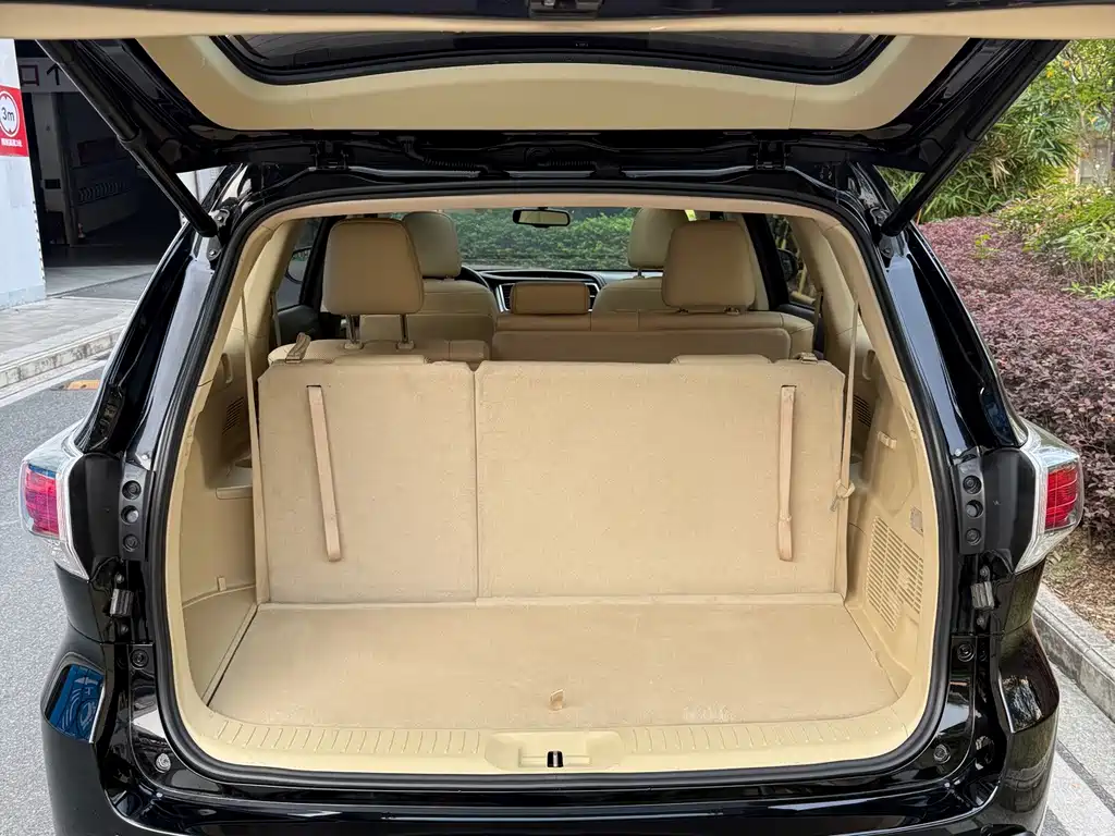 Toyota Highlander — миниатюра 15