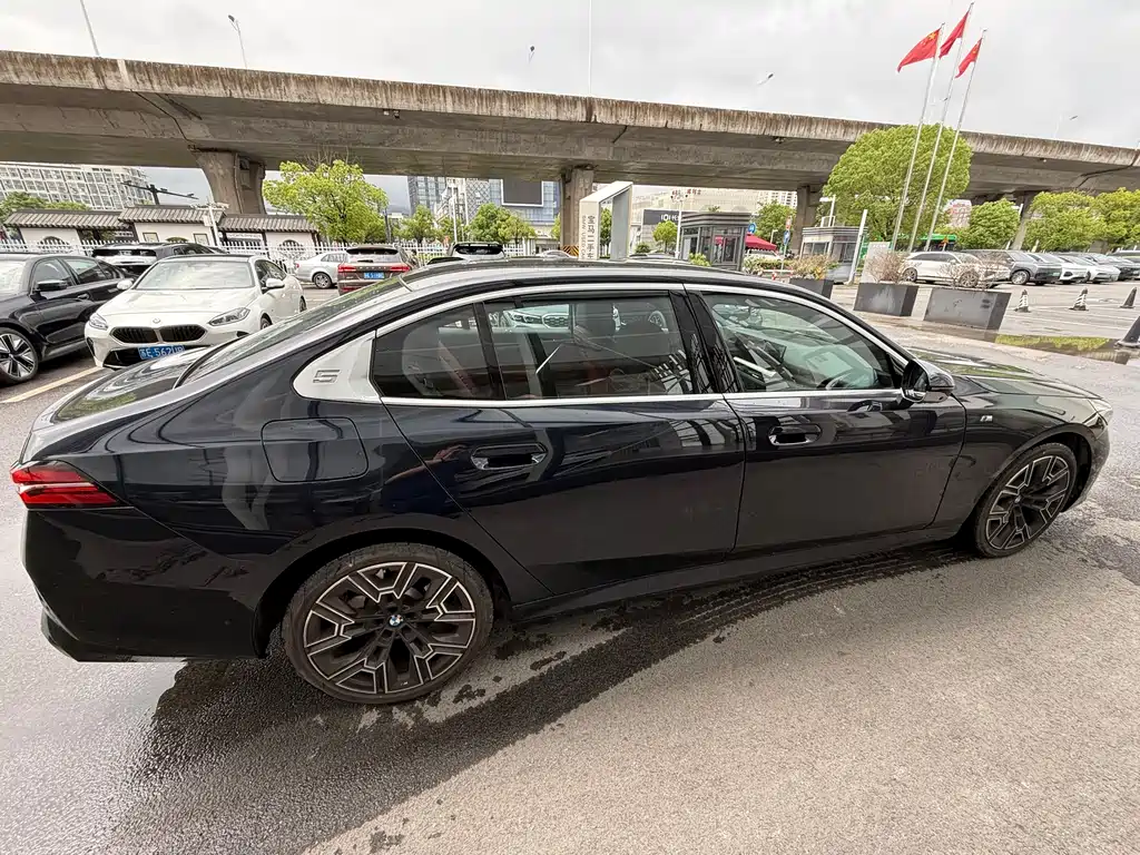 BMW 5 Series 5 2024 530Li Premium M Sport