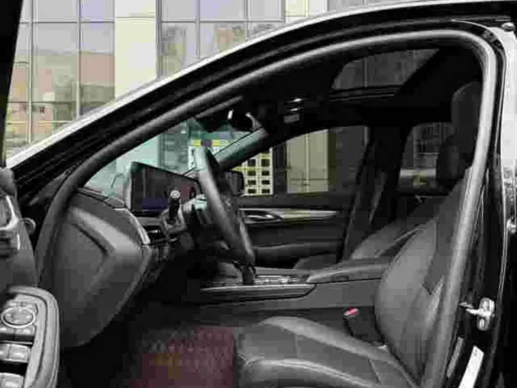 Cadillac CT5 — миниатюра 5