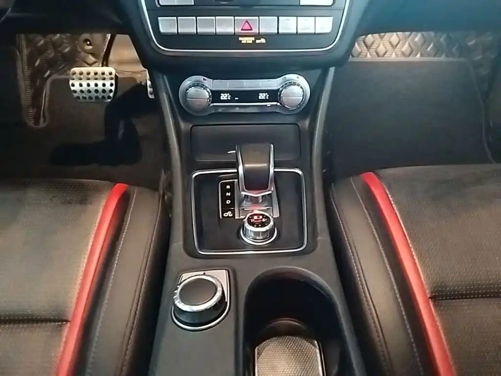 Mercedes-Benz CLA AMG — миниатюра 14