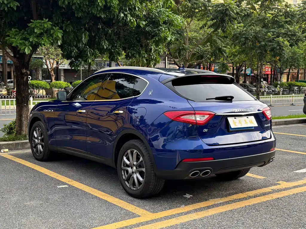 Maserati Levante — миниатюра 6