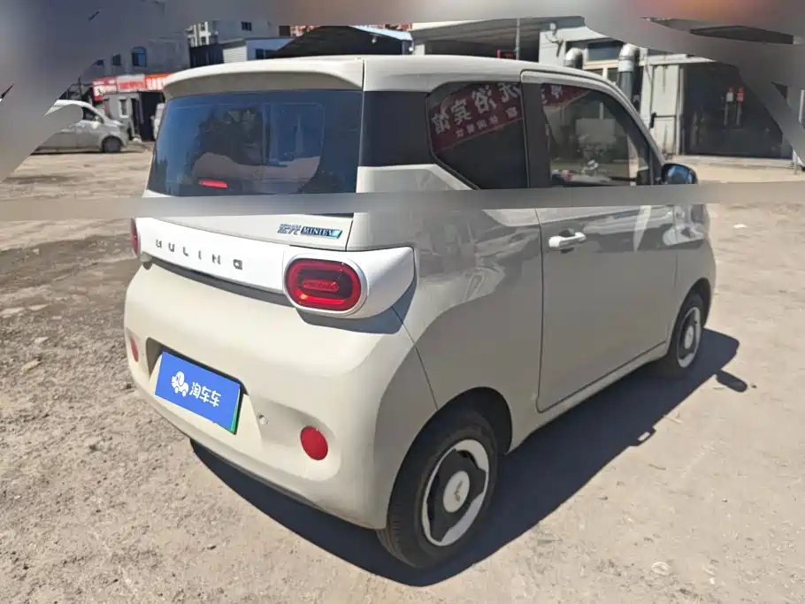 Wuling MINIEV — миниатюра 3