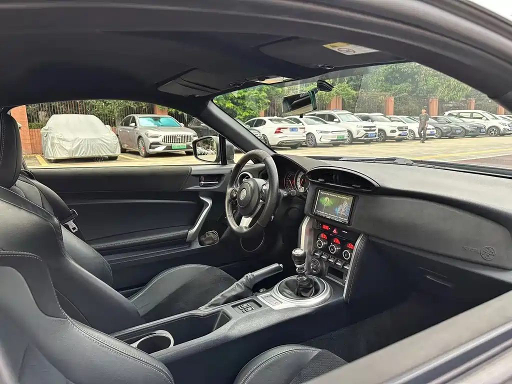 Toyota 86 — миниатюра 6