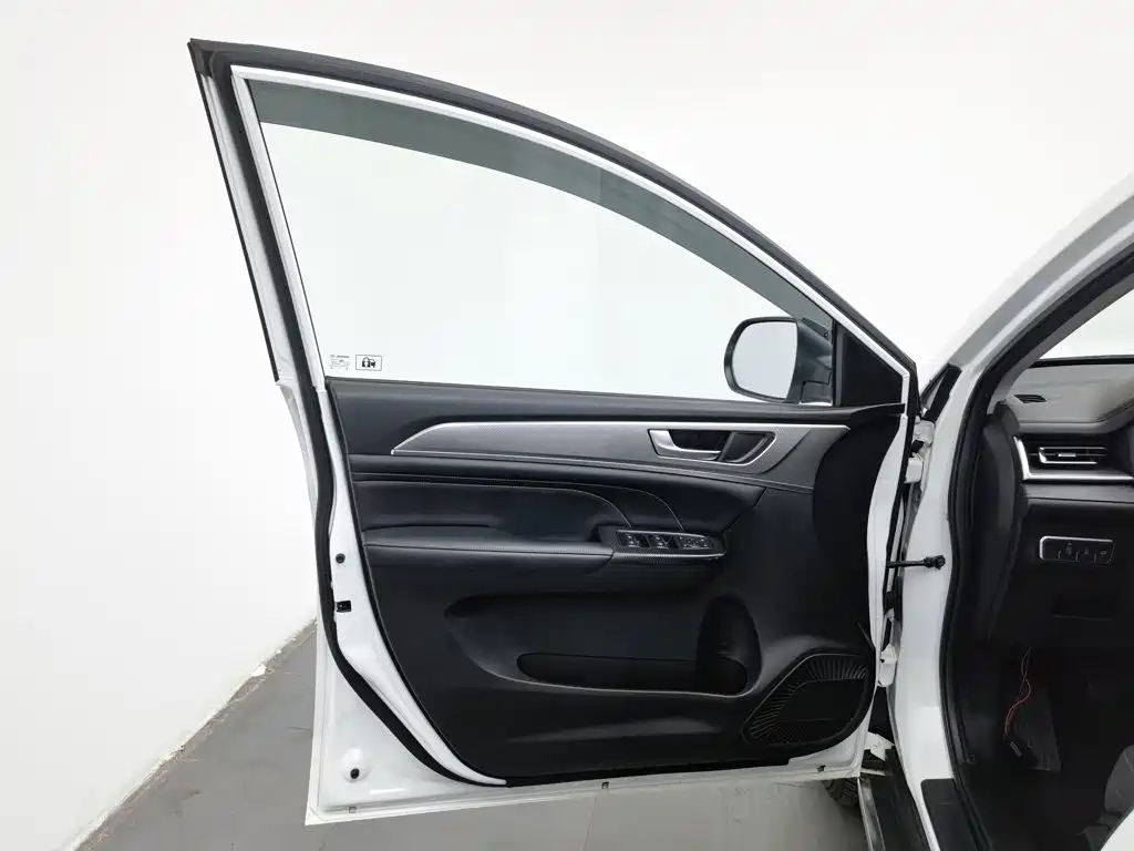 Haval M6 — миниатюра 8