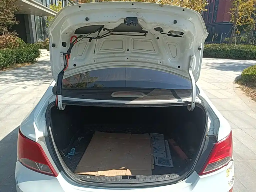 Hyundai Verna — миниатюра 21