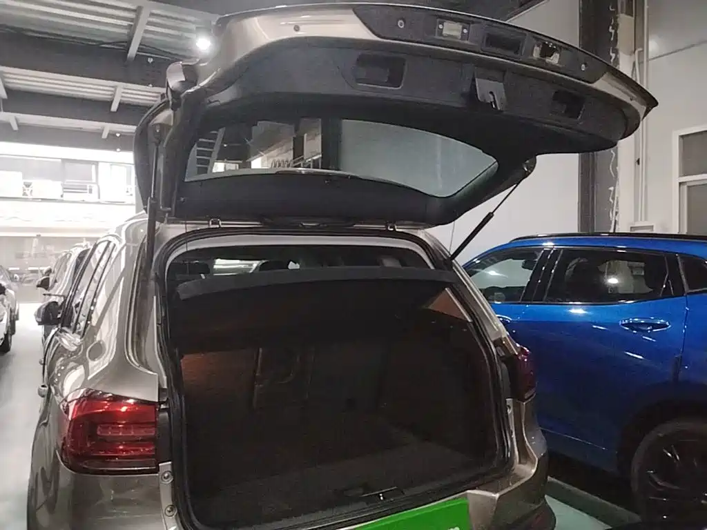 Volkswagen Tiguan — миниатюра 19