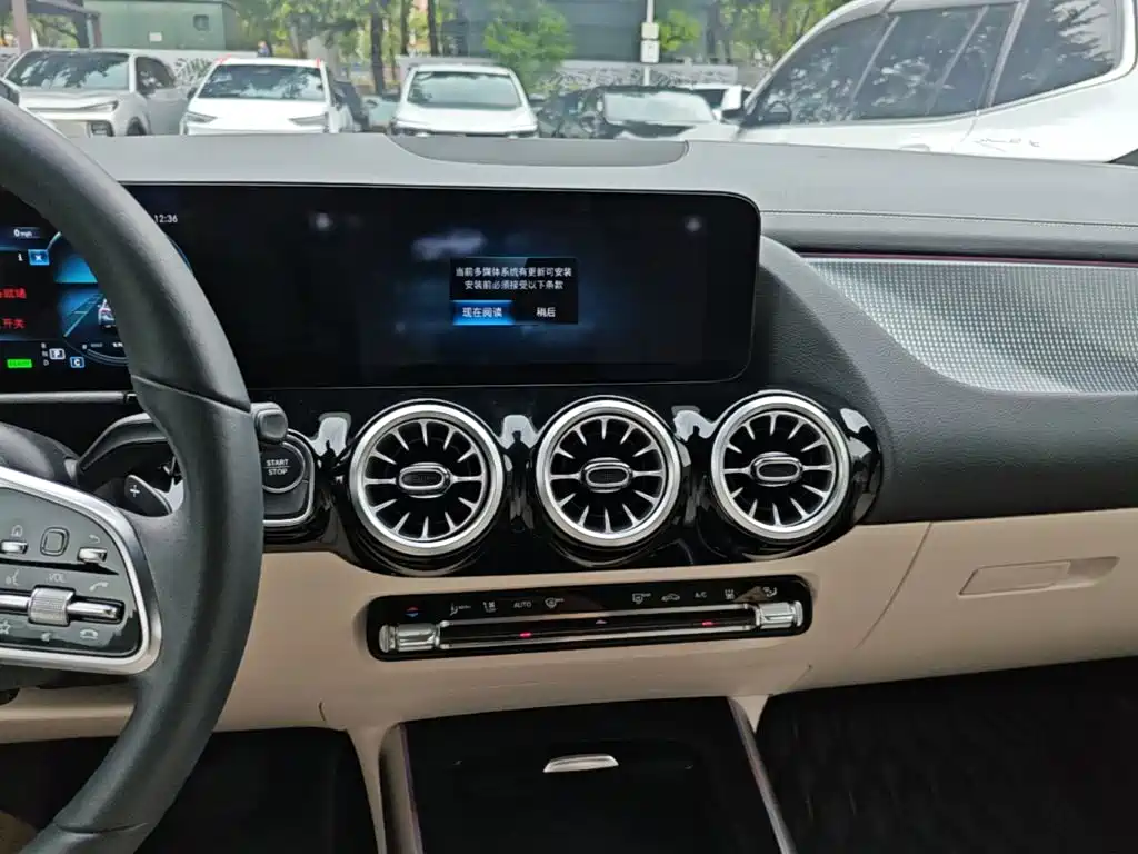 Mercedes-Benz EQA — миниатюра 13
