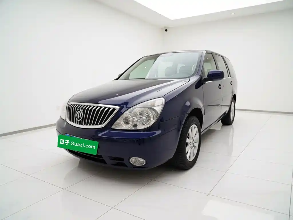 Buick GL8 — миниатюра 2