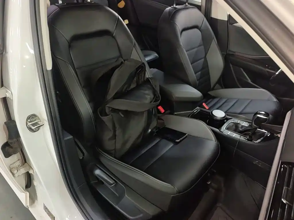 Volkswagen Sagitar — миниатюра 25