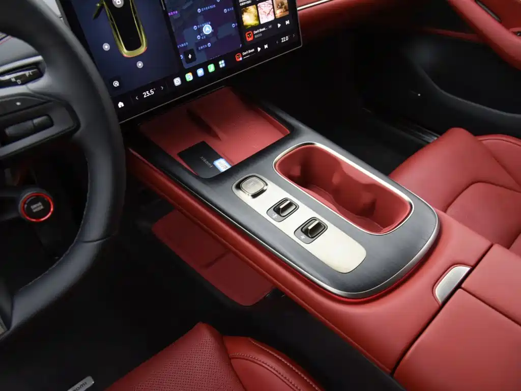 Xiaomi SU7 — миниатюра 13