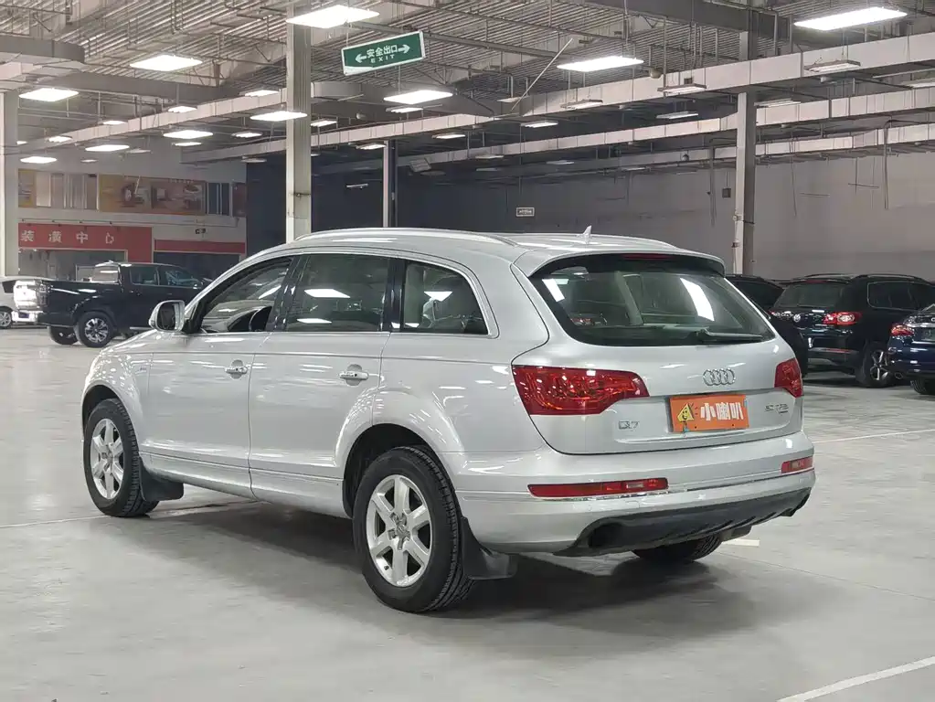Audi Q7 — миниатюра 6