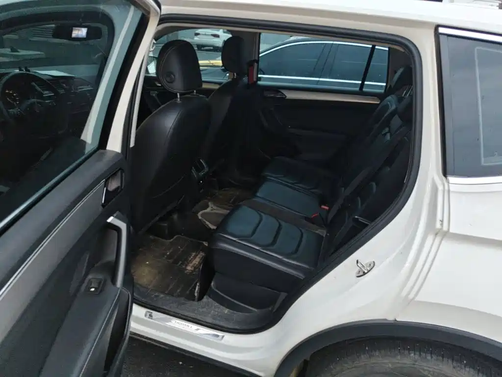 Volkswagen Tiguan L — миниатюра 22